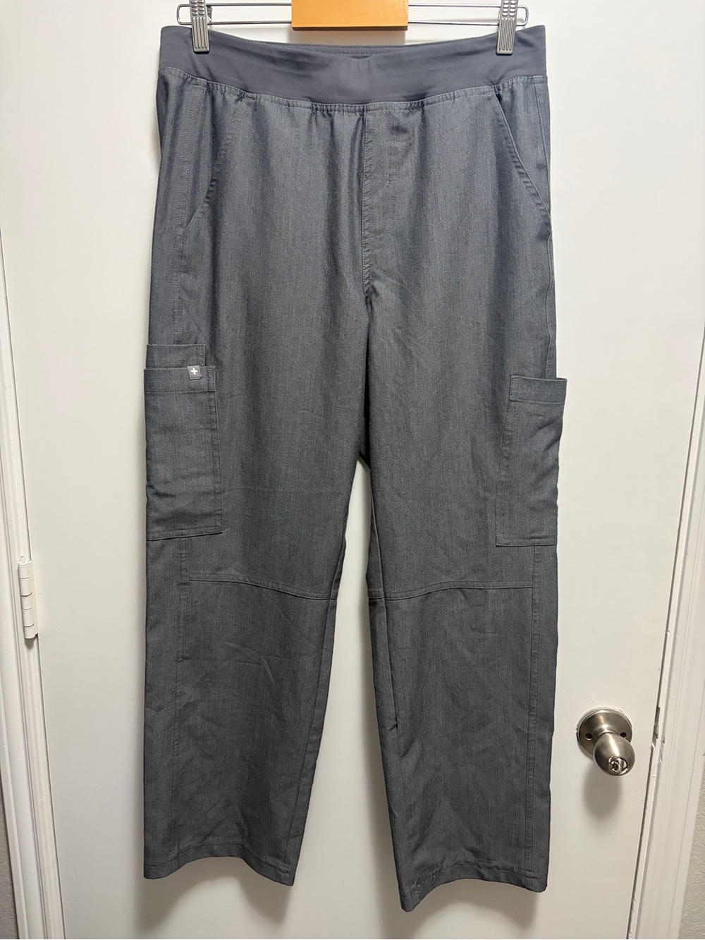 Figs Mens Axim Cargo Scrub Pants Gray Heathered Green Drawstring Size Medium